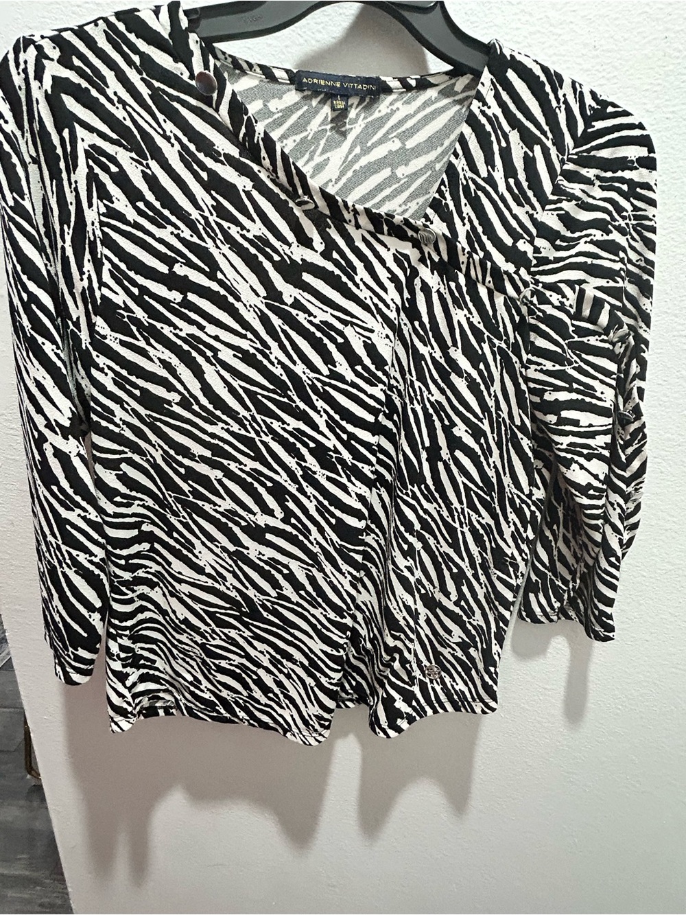 Adrienne Vittadini Black & White Zebra-Print Button-Front Top
